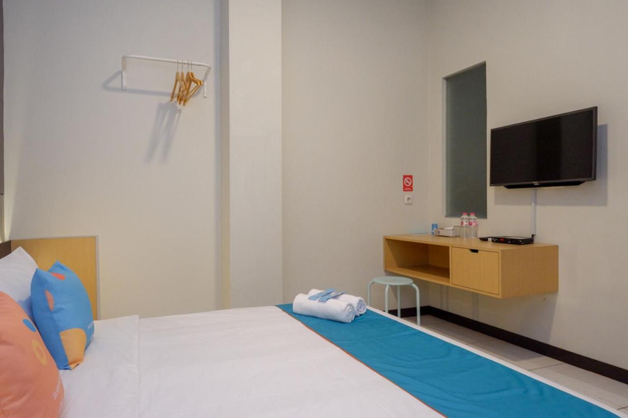 Sans Hotel Good Wish Semarang Jomblang Ngoại thất bức ảnh