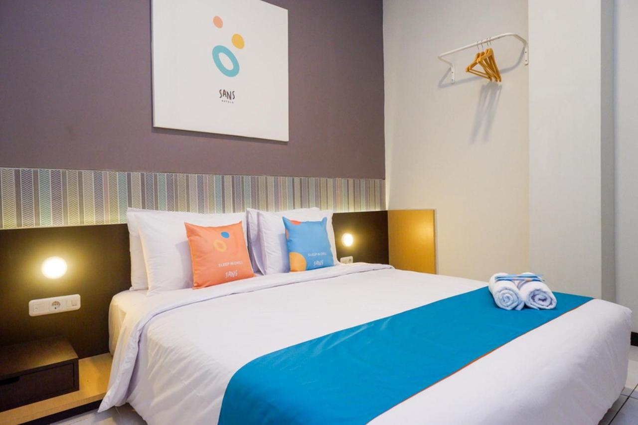 Sans Hotel Good Wish Semarang Jomblang Ngoại thất bức ảnh