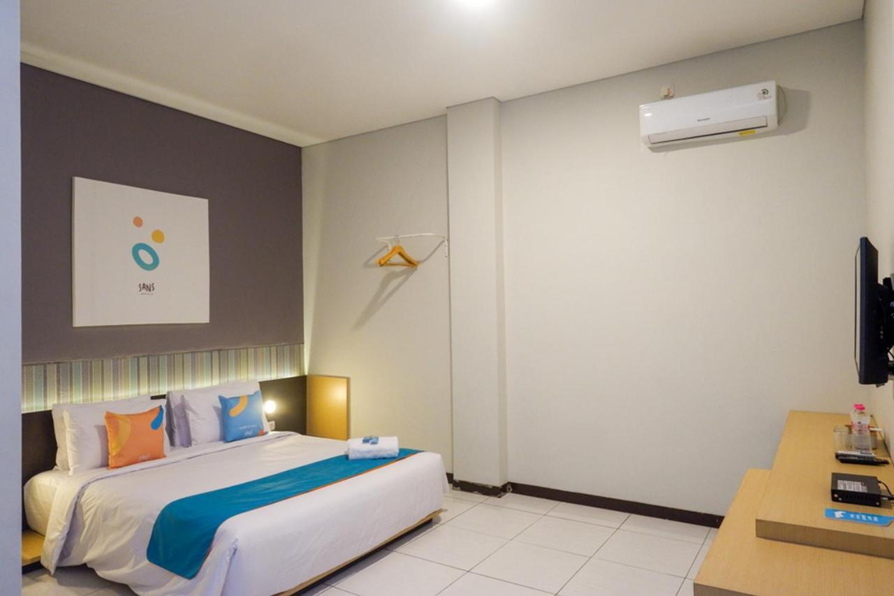 Sans Hotel Good Wish Semarang Jomblang Ngoại thất bức ảnh